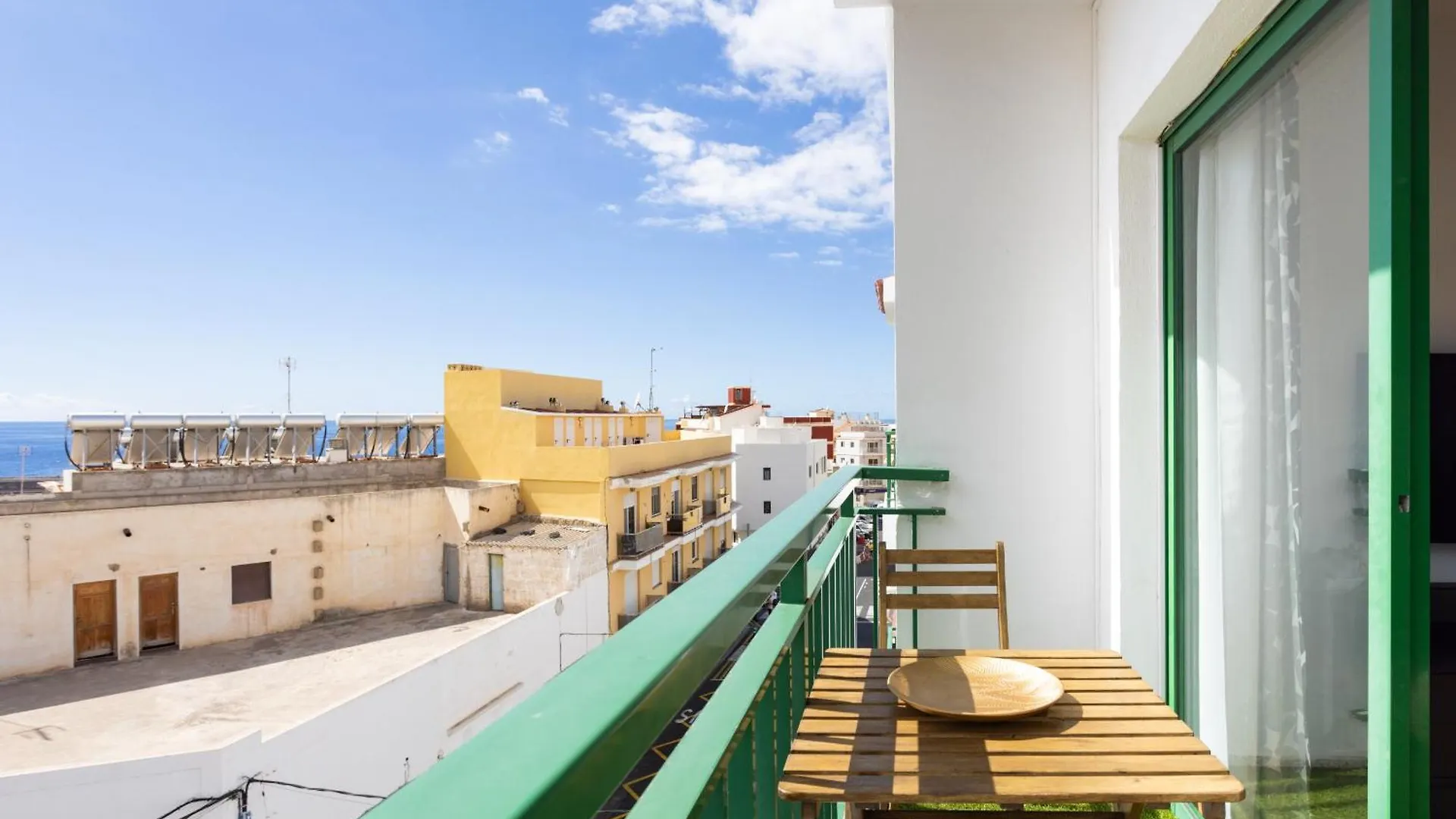 Nice 2 Bd Apartment By The Sea In Playa San Juan Hiszpania