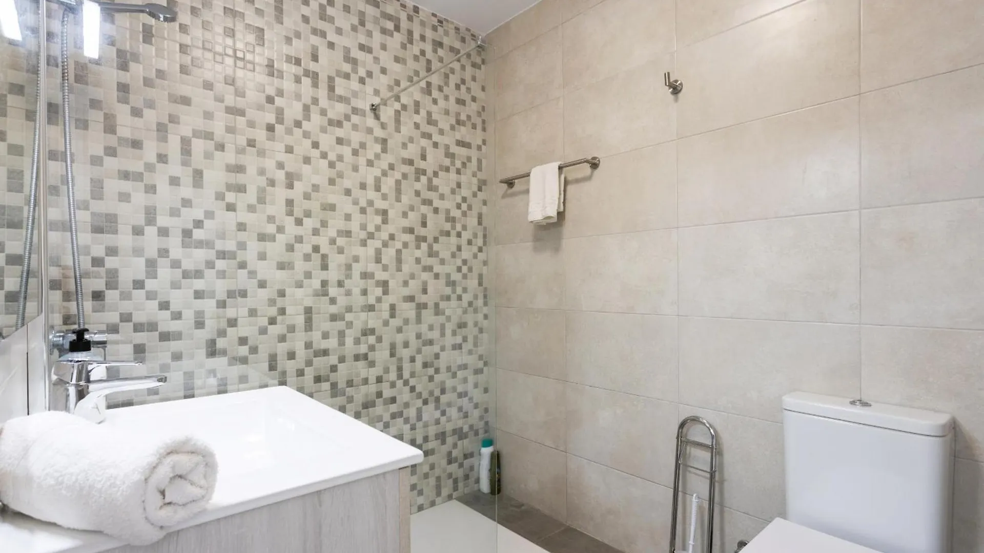 Nice 2 Bd Apartment By The Sea In Playa San Juan Hiszpania