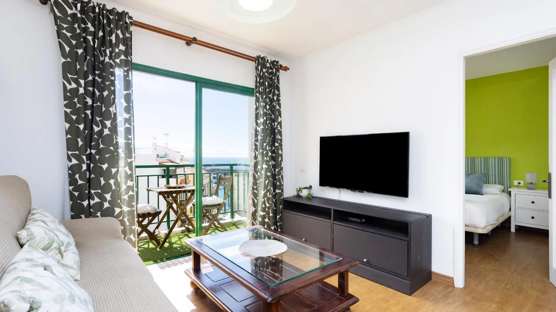 Nice 2 Bd Apartment By The Sea In Playa San Juan 0*, Playa de San Juan (Tenerife)